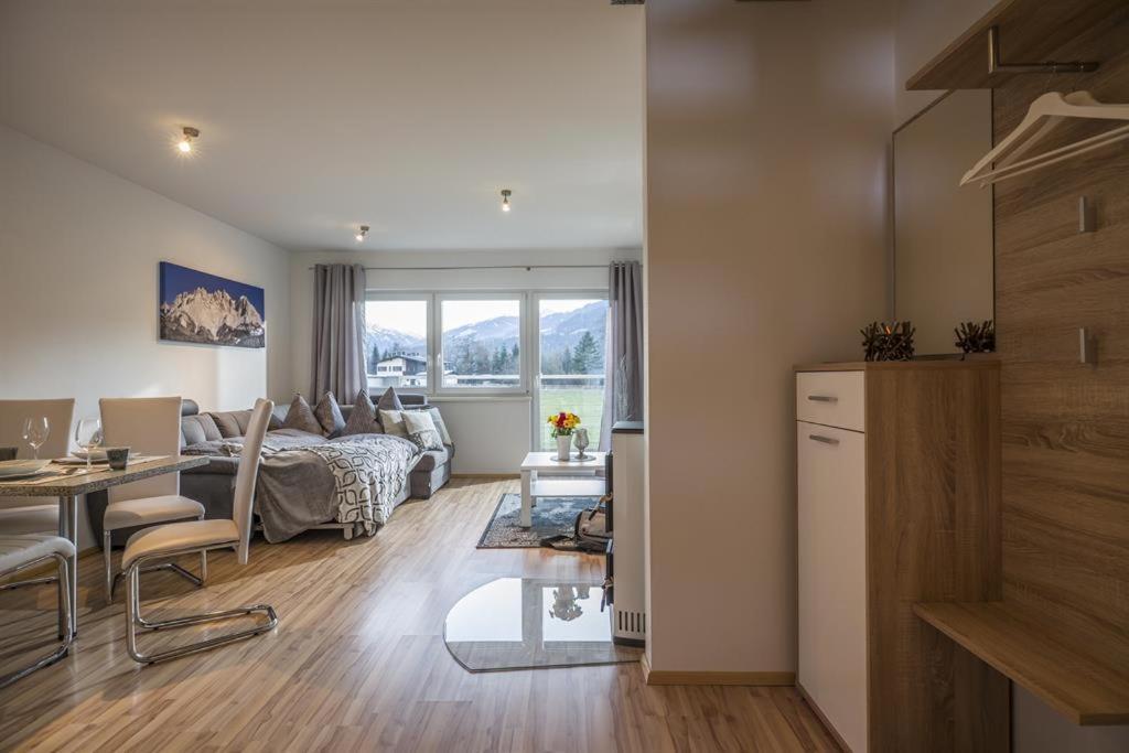 Appartement Raffael Itter Zimmer foto